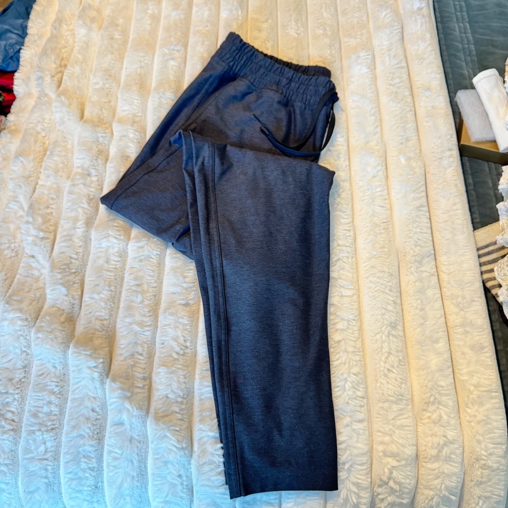 Men's Outdoor Voices CloudKnit Slim Sweatpants EUC